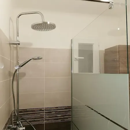 Petit Cocon Appartement Courthézon Buitenkant foto